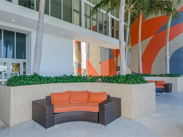 50 Biscayne Blvd # 5007, Miami FL 33132