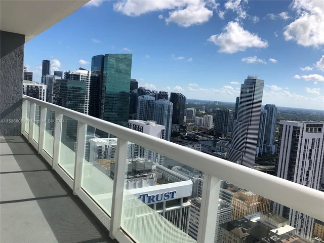 50 Biscayne Blvd # 5007, Miami FL 33132