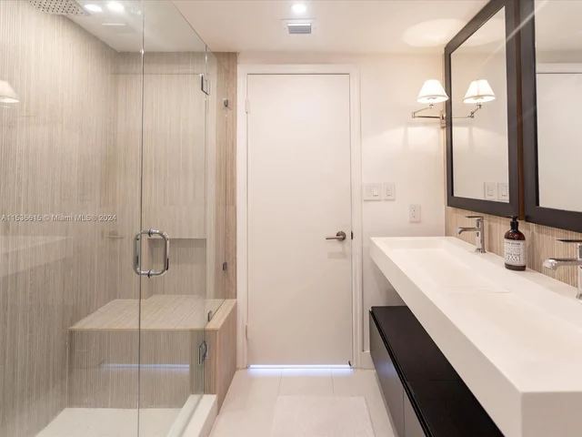 3 Grove Isle Dr # C506, Miami FL 33133