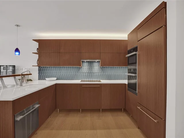 1228 West Ave # 1012, Miami Beach FL 33139