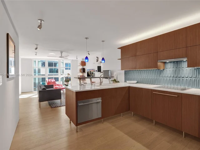 1228 West Ave # 1012, Miami Beach FL 33139