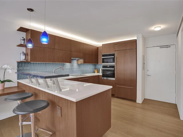 1228 West Ave # 1012, Miami Beach FL 33139