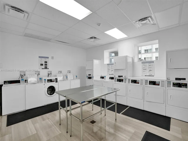 1228 West Ave # 1012, Miami Beach FL 33139