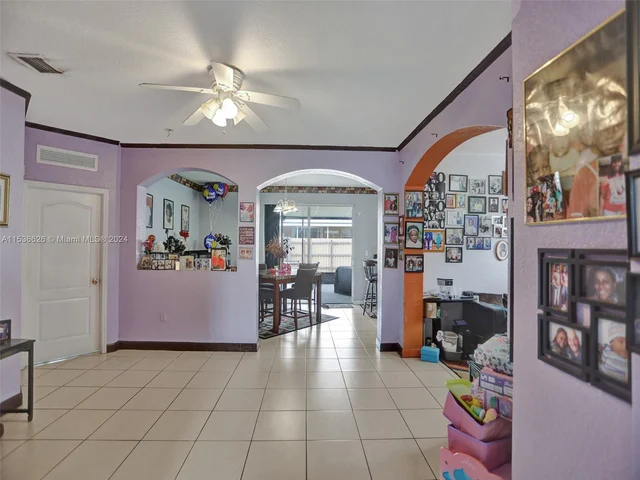 25434 SW 134th Pl, Homestead FL 33032