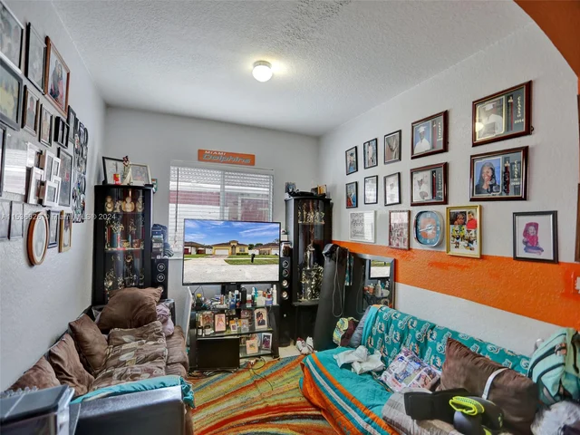 25434 SW 134th Pl, Homestead FL 33032