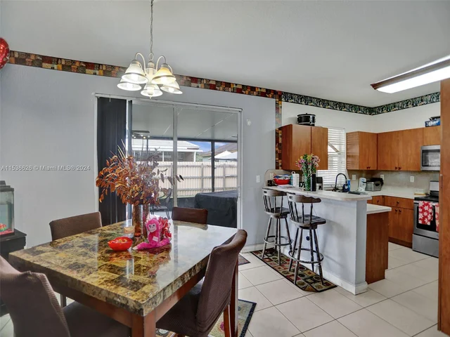 25434 SW 134th Pl, Homestead FL 33032