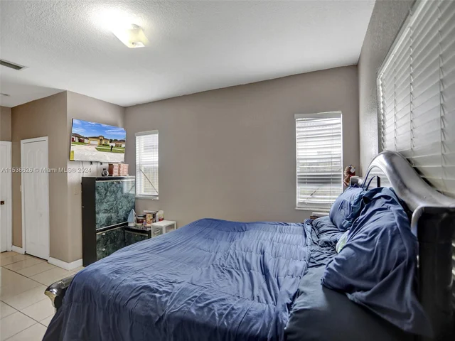 25434 SW 134th Pl, Homestead FL 33032