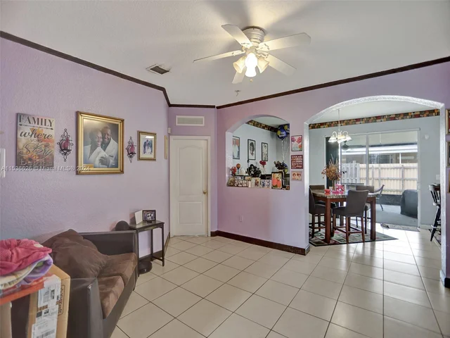 25434 SW 134th Pl, Homestead FL 33032