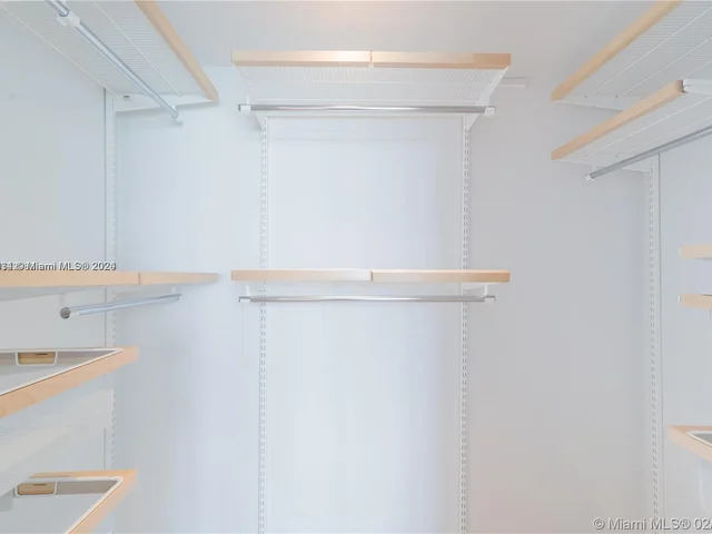 3 Island Ave # 09D, Miami Beach FL 33139