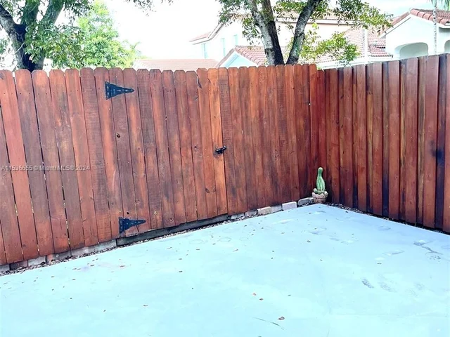 16376 SW 44th Way # 16376, Miami FL 33185