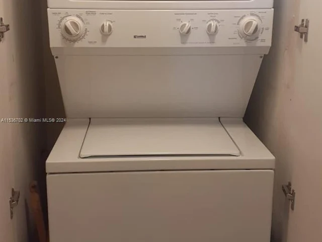 2524 NW 104th Ave # 303, Sunrise FL 33322