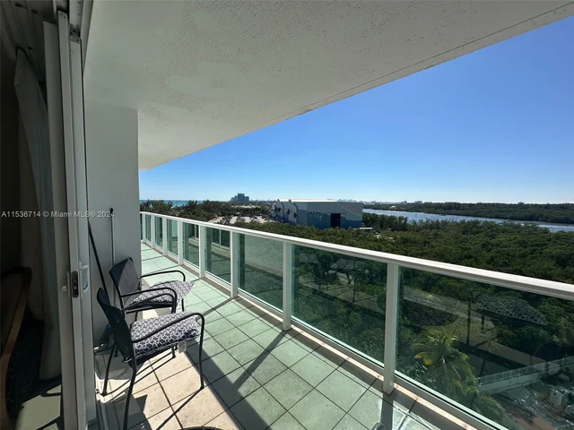 100 Bayview Dr # 917, Sunny Isles Beach FL 33160
