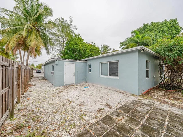 228 SW 14th Ct # 228, Fort Lauderdale FL 33315