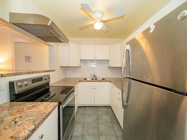 228 SW 14th Ct # 228, Fort Lauderdale FL 33315