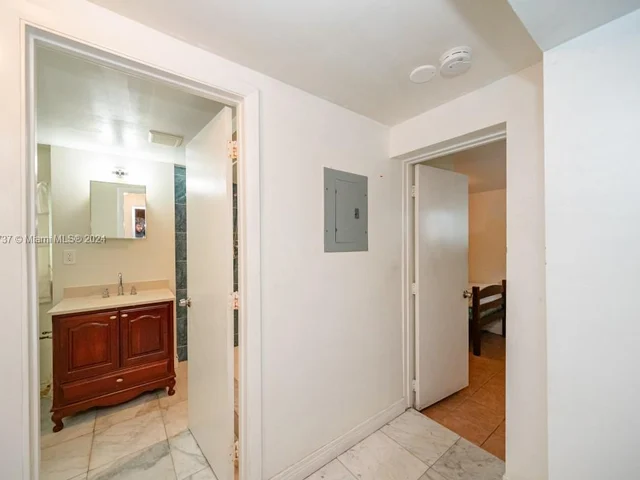 228 SW 14th Ct # 228, Fort Lauderdale FL 33315