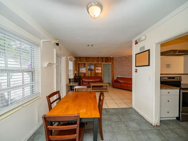 228 SW 14th Ct # 228, Fort Lauderdale FL 33315