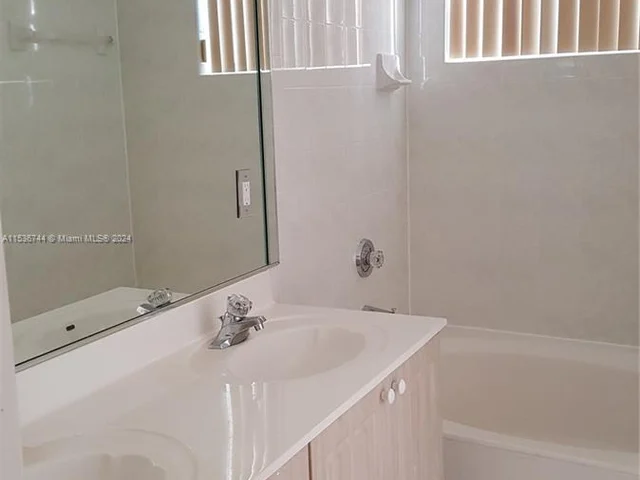 10978 NW 43rd Ter # 10978, Doral FL 33178