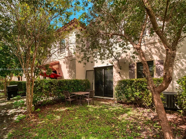 3962 Devenshire Ct, Coconut Creek FL 33073