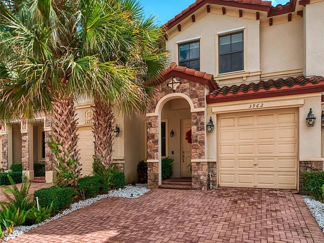 3962 Devenshire Ct, Coconut Creek FL 33073