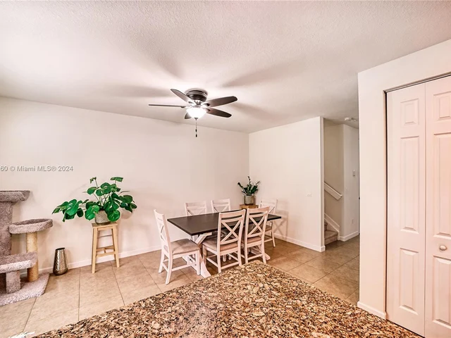 3962 Devenshire Ct, Coconut Creek FL 33073