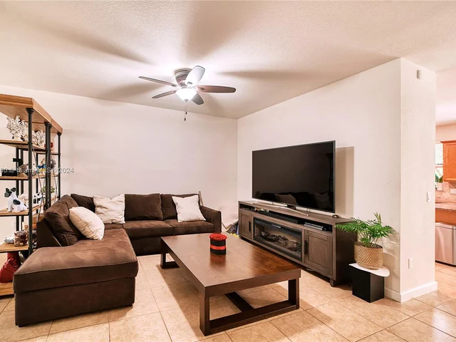 3962 Devenshire Ct, Coconut Creek FL 33073