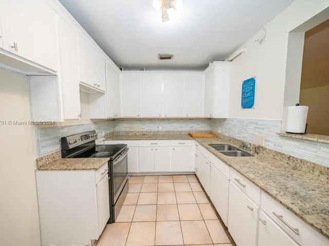 218 SW 14th Ct # 218, Fort Lauderdale FL 33315