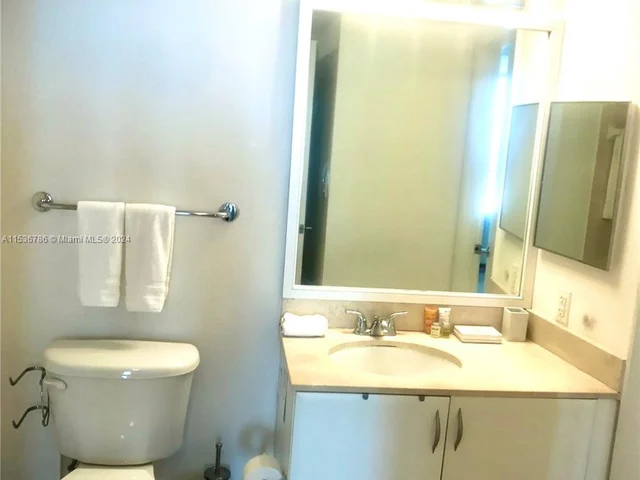 1750 N Bayshore Dr # 3911, Miami FL 33132