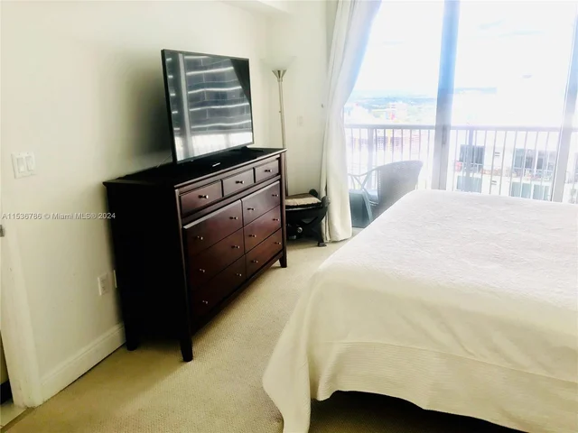 1750 N Bayshore Dr # 3911, Miami FL 33132