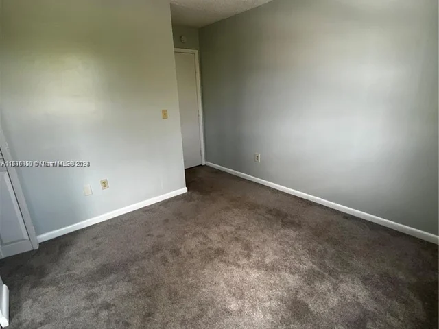 889 Hamilton Dr # 889I, Homestead FL 33034