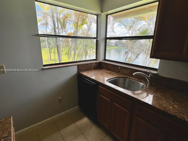 889 Hamilton Dr # 889I, Homestead FL 33034