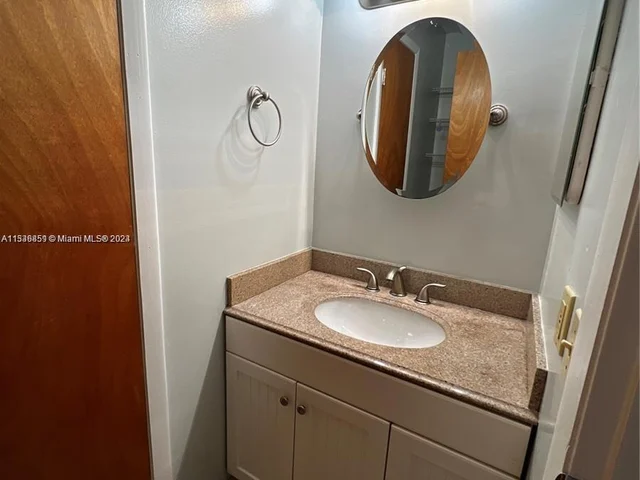 889 Hamilton Dr # 889I, Homestead FL 33034