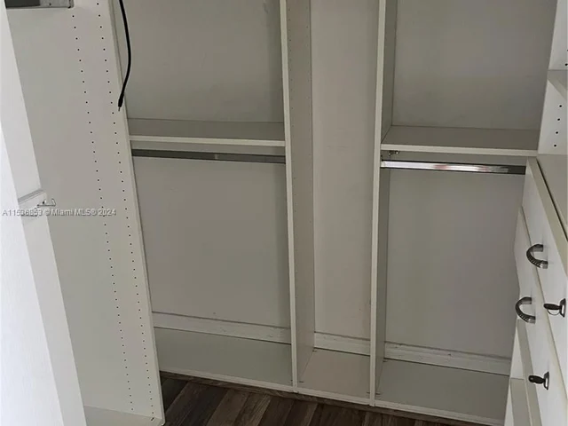 2623 SW 154th Ct, Miami FL 33185