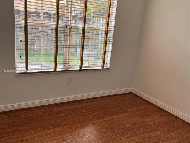 2623 SW 154th Ct, Miami FL 33185