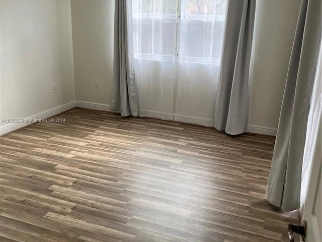 2623 SW 154th Ct, Miami FL 33185