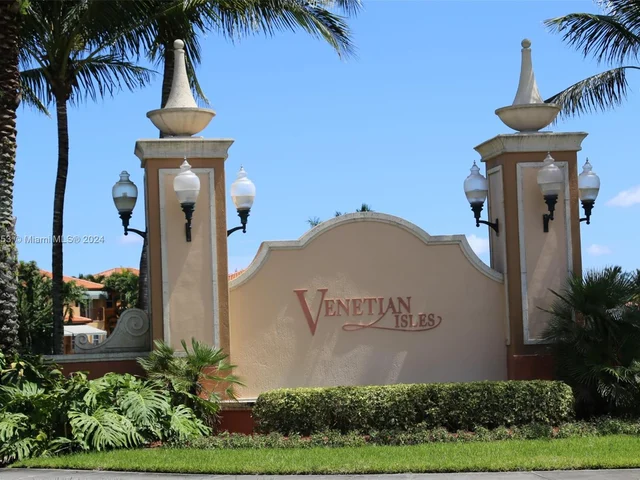 2623 SW 154th Ct, Miami FL 33185