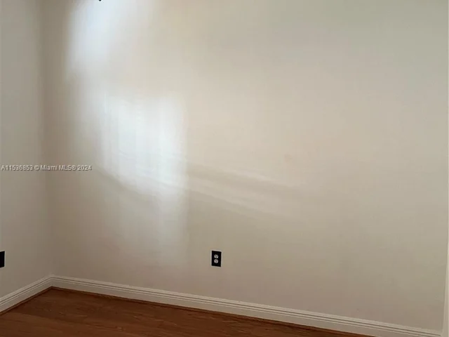 2623 SW 154th Ct, Miami FL 33185