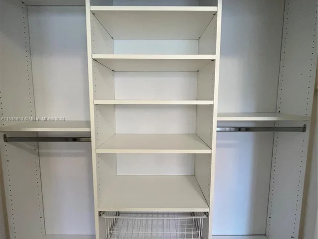 2623 SW 154th Ct, Miami FL 33185