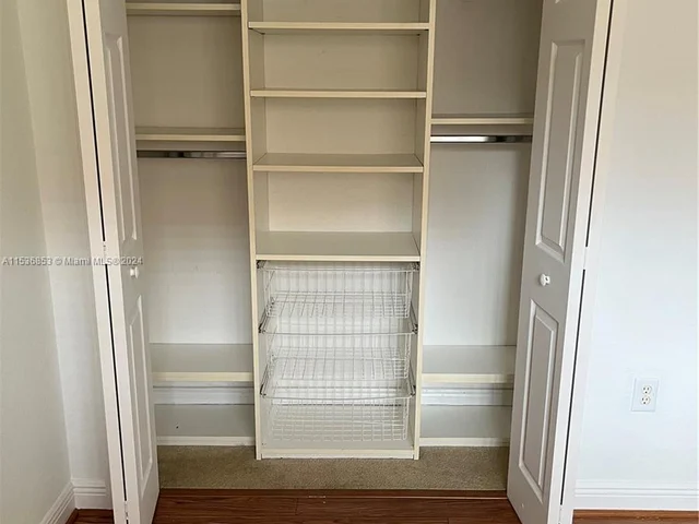 2623 SW 154th Ct, Miami FL 33185