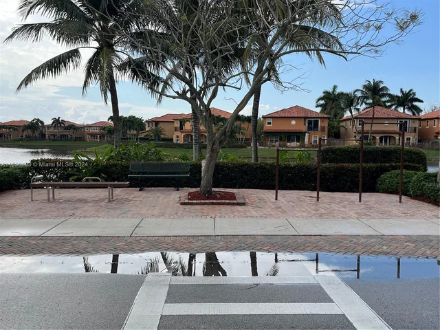 2623 SW 154th Ct, Miami FL 33185