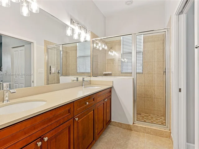 5412 NW 48th Ln, Tamarac FL 33319