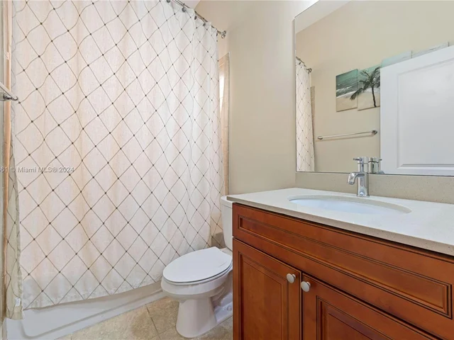 5412 NW 48th Ln, Tamarac FL 33319