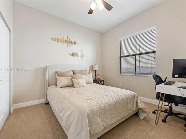 5412 NW 48th Ln, Tamarac FL 33319