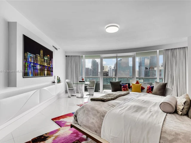 1643 Brickell Ave # 2901, Miami FL 33129