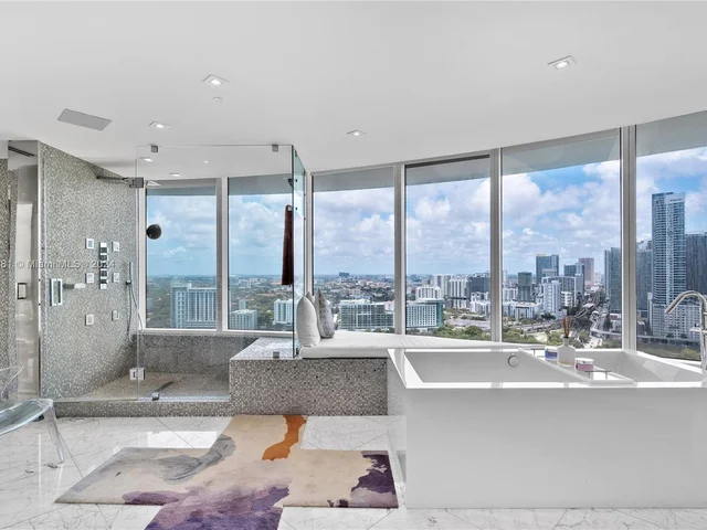 1643 Brickell Ave # 2901, Miami FL 33129