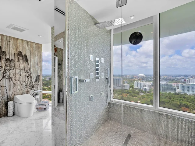 1643 Brickell Ave # 2901, Miami FL 33129