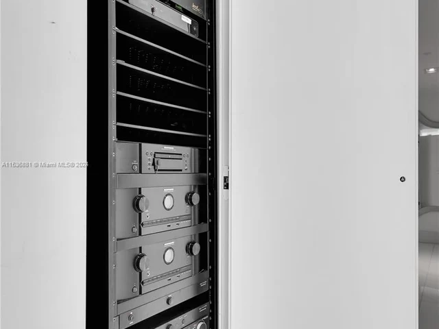 1643 Brickell Ave # 2901, Miami FL 33129