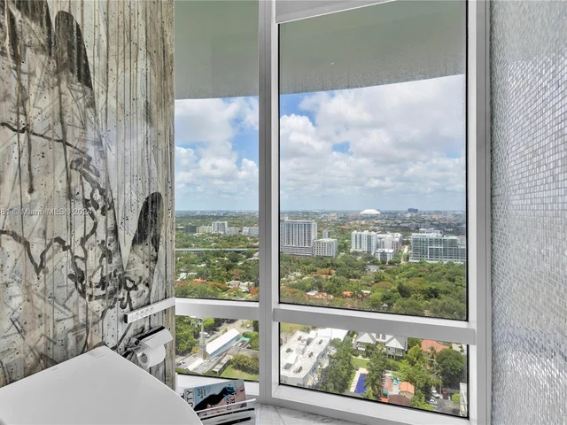 1643 Brickell Ave # 2901, Miami FL 33129