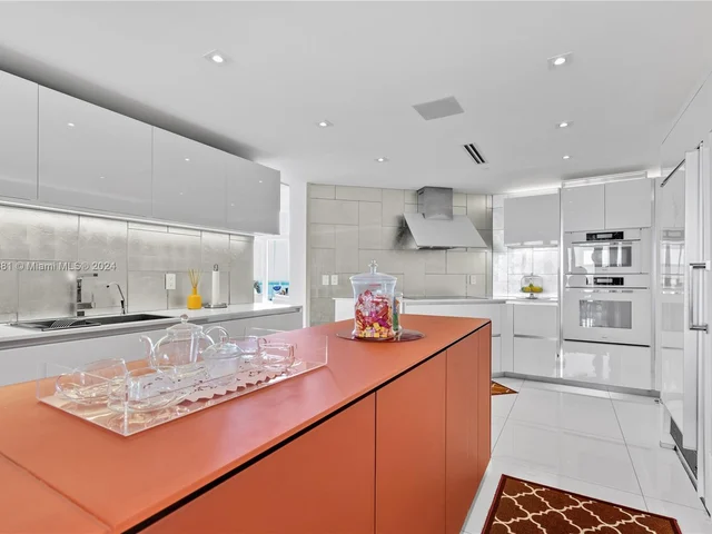 1643 Brickell Ave # 2901, Miami FL 33129