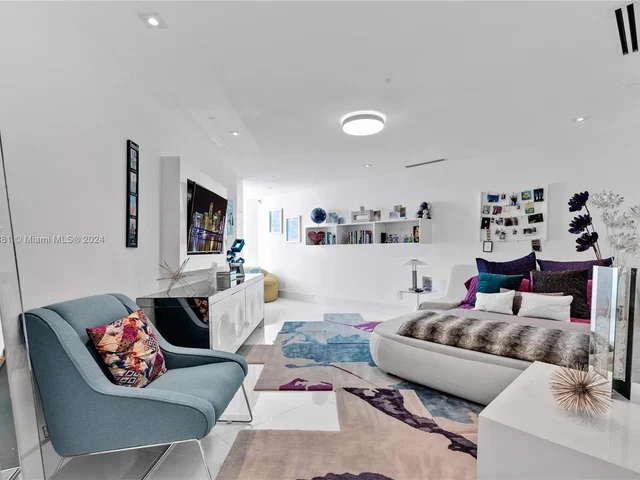 1643 Brickell Ave # 2901, Miami FL 33129