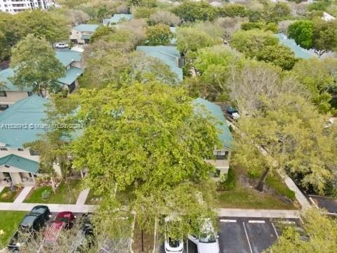 466 Westree Ln S, Plantation FL 33324